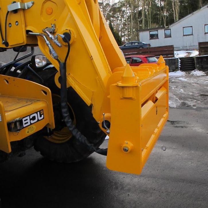 JCB 5650 - Pin & Cone Quick Hitch Adapter